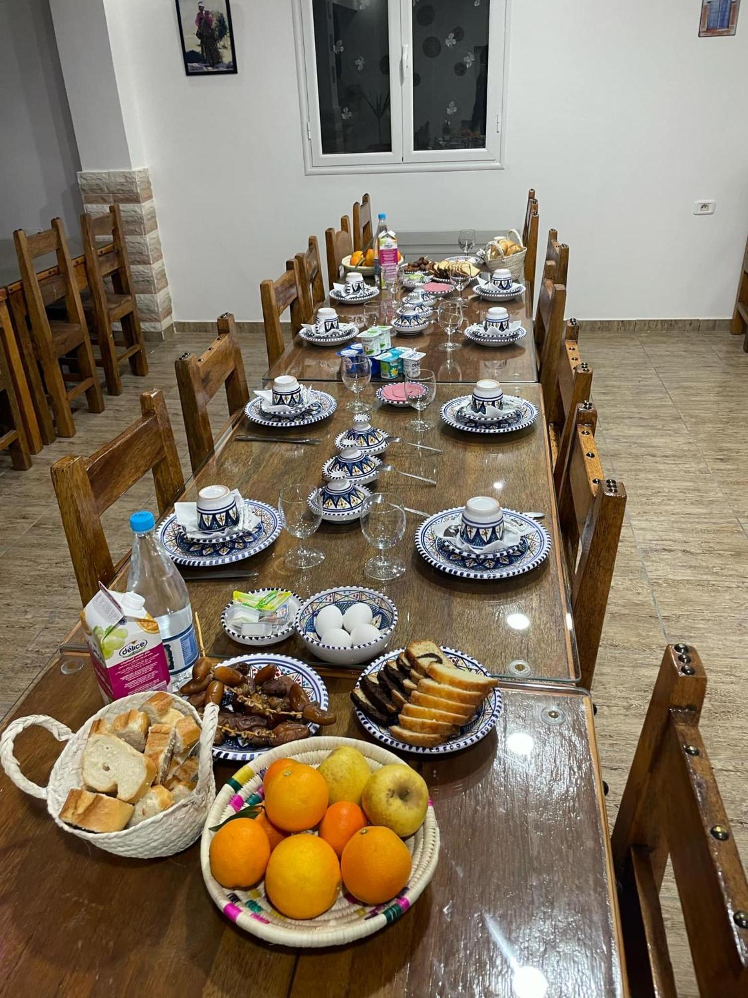 Dar Barka Hotel Kebili Bagian luar foto