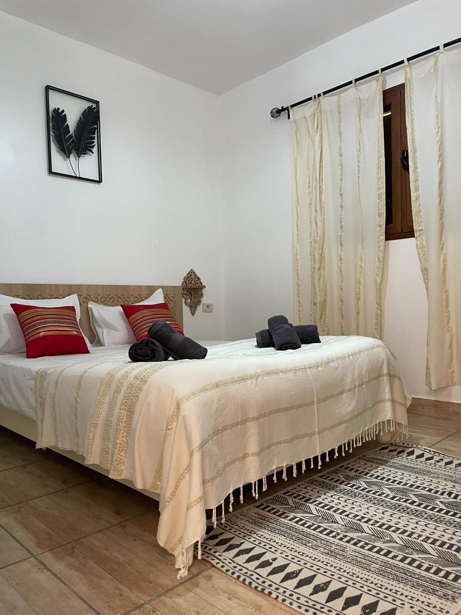 Dar Barka Hotel Kebili Bagian luar foto