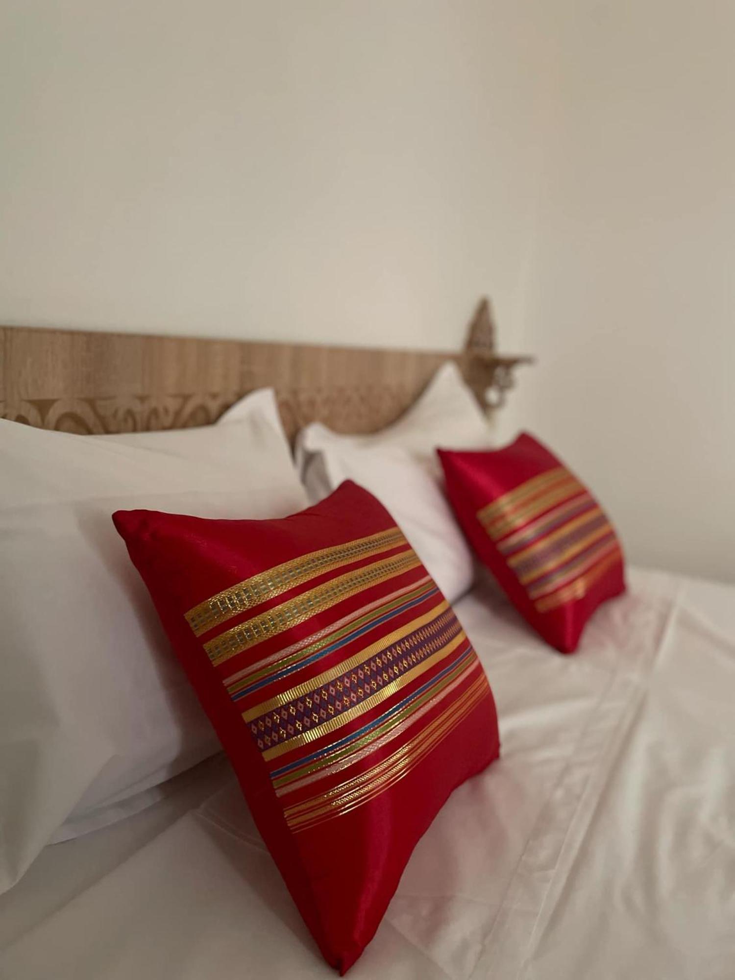 Dar Barka Hotel Kebili Bagian luar foto